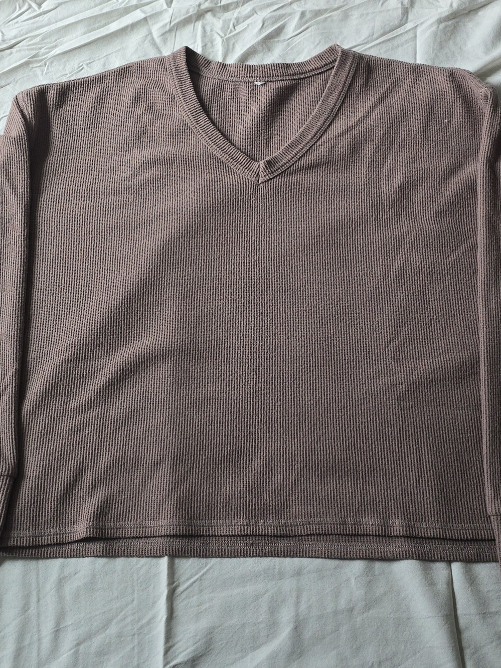 Relaxed V-Neck Women’s Sweater in Mauve Brown - Picture 2 of 4